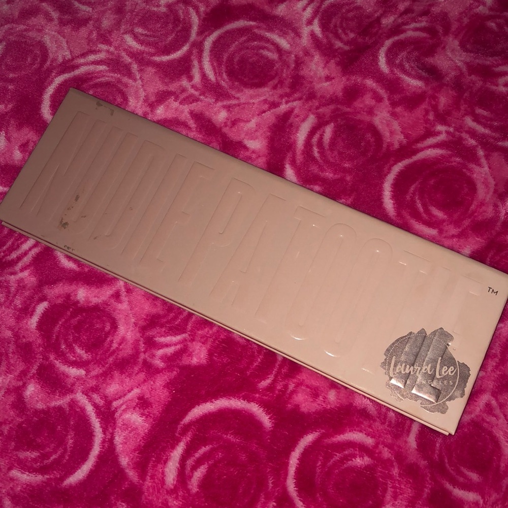 Laura Lee Los Angeles Nudie Patootie Eyeshadow
